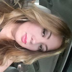 Meet your Posher, Carolina